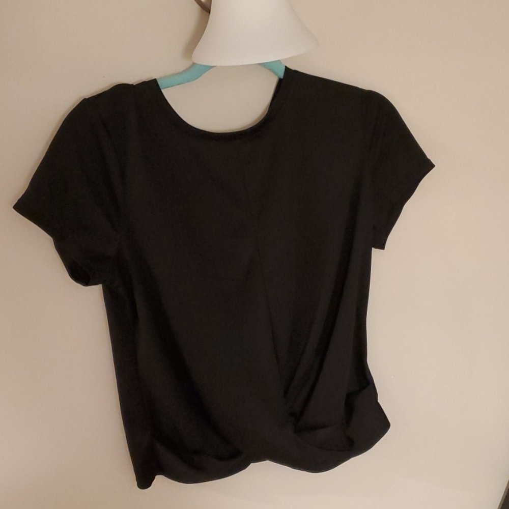 Black tee